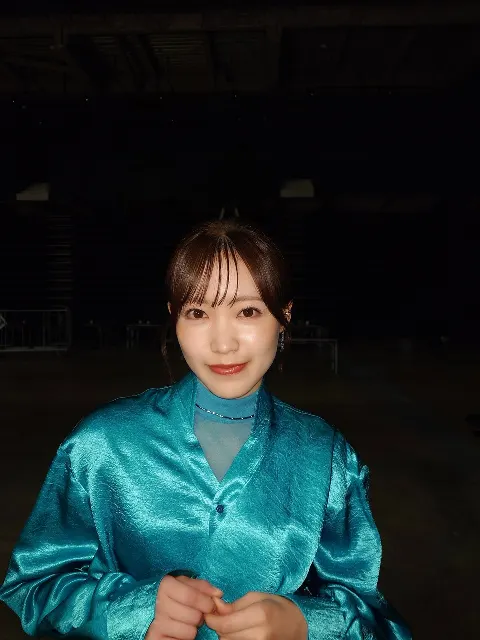 松田 里奈｜#377 ｢The growing up train｣MV（2026-02-14）｜6枚目