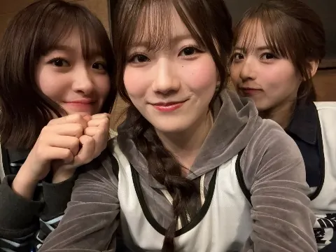 小田倉 麗奈｜明日4/4(土)18:30~ぜひ観てね！（2026-04-03）｜4枚目