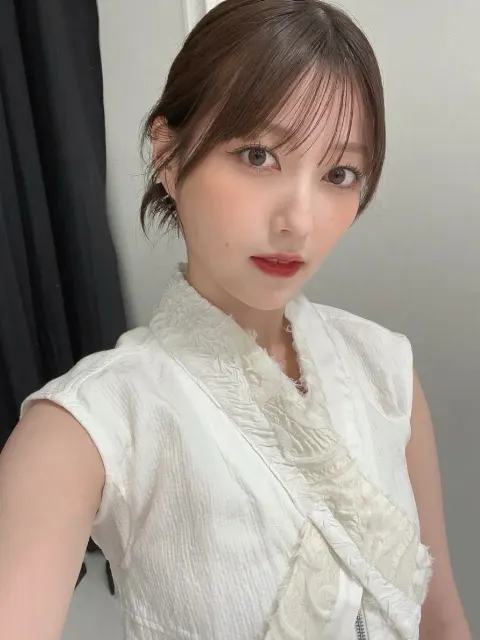 幸阪 茉里乃｜🍂（2026-10-19）｜3枚目