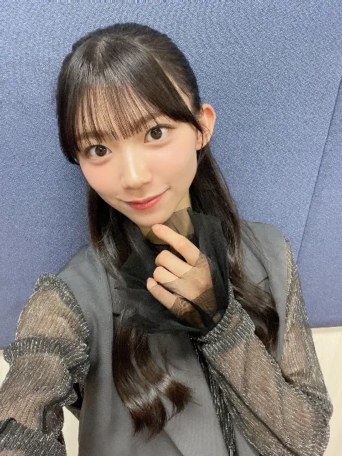 佐藤 愛桜｜久しぶりに前髪切りました( *´꒳`*)（2026-10-21）｜3枚目