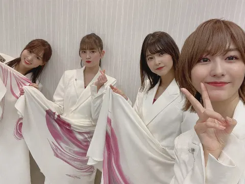 土生 瑞穂｜２０２０（2020-12-31）｜2枚目