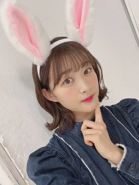 原田 葵｜新制服のエンブレムがとてもかわいかった、🌟お楽しみにしててね。（2022-03-04）｜2枚目