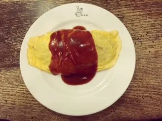 原田 葵｜シュークリームの中身がカスタードでも生クリームでもないプリンのものを食べました（2015-12-30）