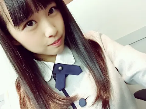 原田 葵｜パン食べ放題に行ってパンを10こ以上食べてしまった自分が憎いです。（2015-12-31）
