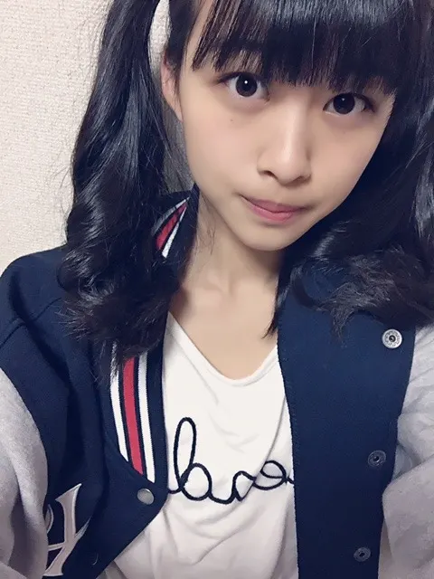 原田 葵｜ところてん買ってもうた。腹ペコ葵はところてんを食します(^^)（2016-03-11）