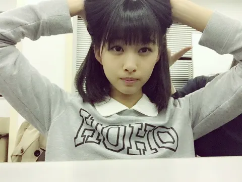 原田 葵｜題名を考えていたらサイレントマジョリティーのCMが流れました\( ¨̮ )/（2016-04-01）