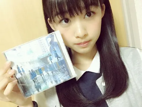 原田 葵｜今日食べたこんにゃくのお刺身美味しかった～〜\( ¨̮ )/（2016-04-07）
