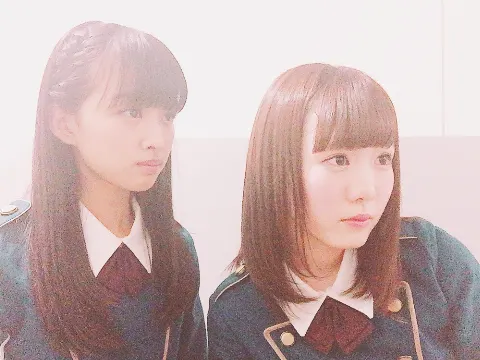 原田 葵｜折りたたみ傘ってすぐにどこかに置いてきちゃう(´·_·`)（2016-05-28）｜2枚目