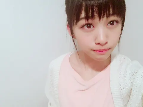 原田 葵｜おじいちゃんとおばあちゃんが美味しい桃をたくさんくれました❥>>(´•ω•`  )（2016-07-23）