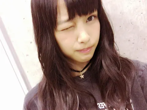 原田 葵｜コンビニのサラダだと豆腐のサラダが最近のブームです(*^▽^)/（2016-09-01）｜3枚目