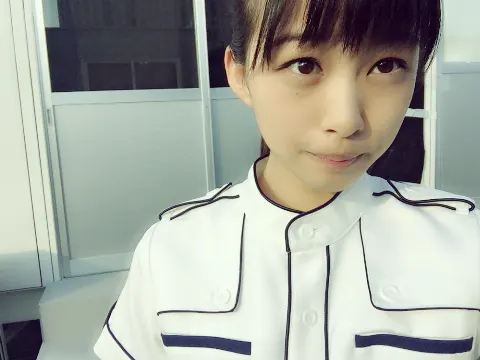 原田 葵｜今日のはらださんはブルーベリーヨーグルトと赤い糸で結ばれてるっぽいよ。（2016-08-13）｜2枚目