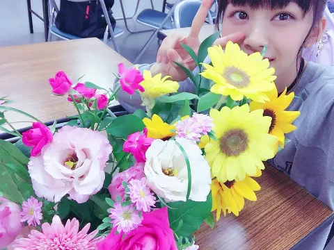 原田 葵｜おかゆを食べています(^^)（2016-09-13）｜3枚目