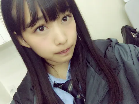 原田 葵｜最近寒すぎて冷え性の私はもこもこソックスが欠かせません。だけ…（2016-11-26）｜2枚目