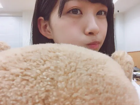 原田 葵｜こないだ食べたチーズケーキが美味しすぎたので絶対もう1回たべたーーーーい(　˙࿀˙　)（2017-03-26）
