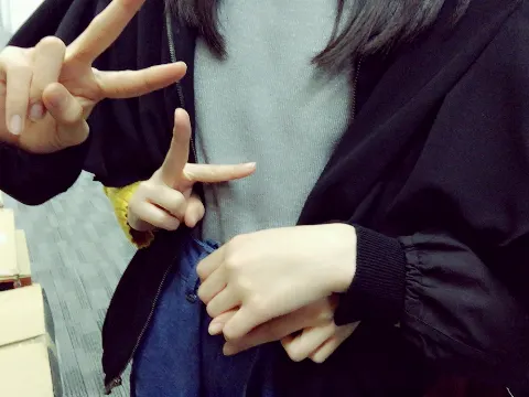 原田 葵｜木下ゆうかさんのYouTubeをみながら、パンケーキとホットケーキのちがいってなんだろう〜〜って( ´-` ).｡oO（2017-03-18）｜2枚目