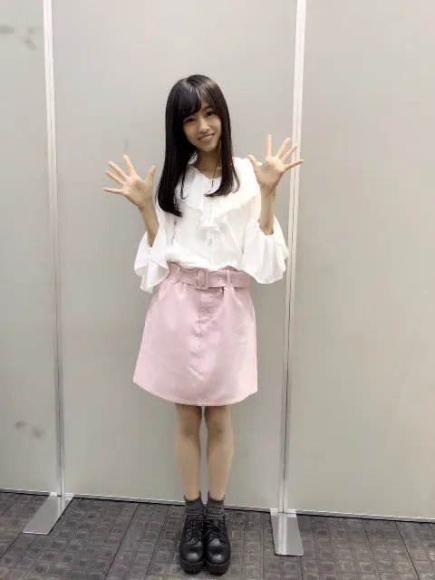 原田 葵｜久しぶりなのでたくさん撮ってたけど、載せられていなかった個握の写真たくさんです☆彡.。（2017-03-10）｜2枚目