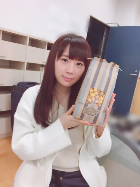 原田 葵｜飲めるかわからないけど体に良さそうなのできゅうりのデトックスウォーターを作ってみたい。（2017-04-24）｜3枚目