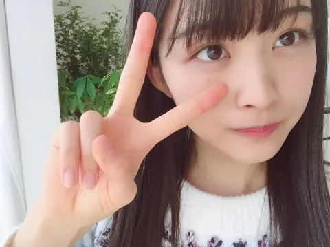 原田 葵｜りんごを箱で買いに行ったよ🍎🍎だけど、いちごが食べたいなあ🍓…（2018-01-07）｜2枚目