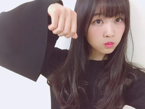 原田 葵｜おうちに帰って久しぶりにテレビ見たいってなってる٩( ˙ỏ˙ )۶でもその前に明日の用意しなくちゃ!（2018-01-12）｜2枚目