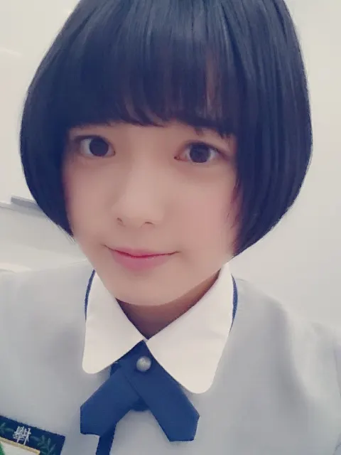 平手 友梨奈｜あけましておめでとうこざいます（2016-01-01）｜4枚目