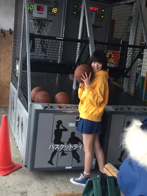 平手 友梨奈｜ありがたいです。（2016-02-26）｜7枚目