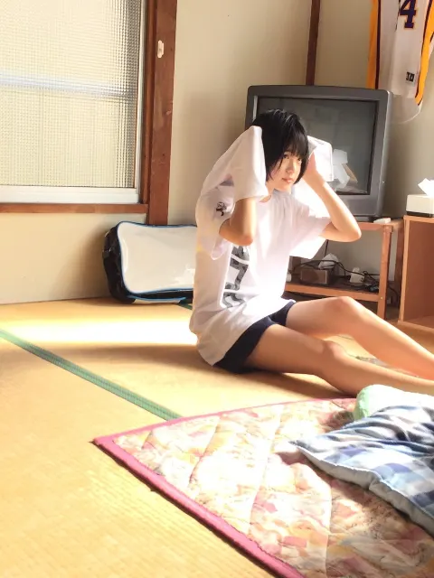 平手 友梨奈｜٩(๑>∀<๑)۶（2016-03-04）｜2枚目