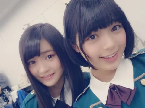 平手 友梨奈｜(∵`)（2016-04-17）｜3枚目