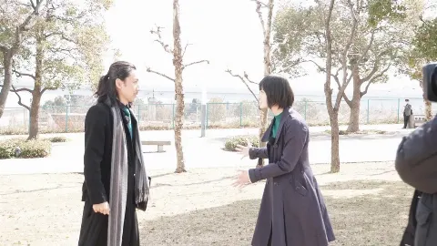 平手 友梨奈｜こんにちは（2017-03-24）｜2枚目
