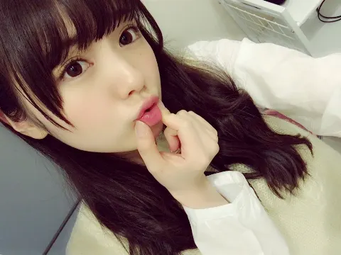 今泉 佑唯｜ぺっぺっぺ〜。（2016-04-03）｜2枚目