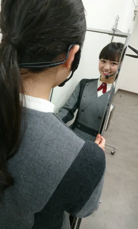 今泉 佑唯｜負けてね…♩（2017-01-03）｜2枚目
