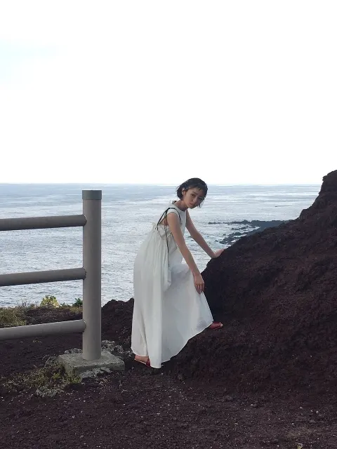 今泉 佑唯｜伊豆大島\✩︎/（2017-10-18）｜4枚目
