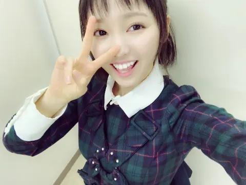 今泉 佑唯｜こんなに振るなんて思ってなかったよ～(´Д` )*.*（2018-01-23）｜2枚目