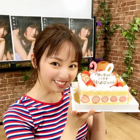 今泉 佑唯｜初めて尽くしだ〜!!緊張しすぎて顔がものすごく引きつりました。あ〜緊張した!!（2018-10-05）｜2枚目