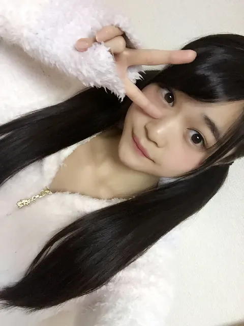 石森 虹花｜温い…(_ _).｡o○（2016-01-28）