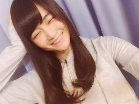 石森 虹花｜虹花からメールです\ ♪♪ /お知らせです♡*°（2016-12-13）｜4枚目