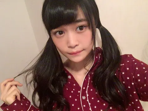石森 虹花｜虹花からメールです\ ♪♪ /一日遅れで…。。（2017-02-03）