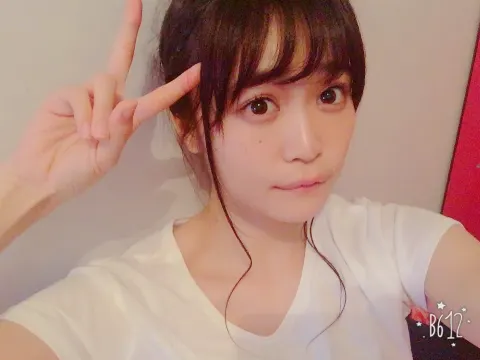 石森 虹花｜虹花からメールです\❤︎/お団子ヘアーが最近好きになりました（2017-06-28）