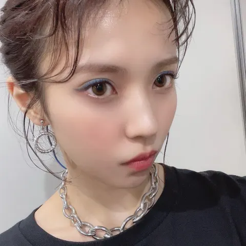 小林 由依｜3月＊（2021-03-04）｜2枚目