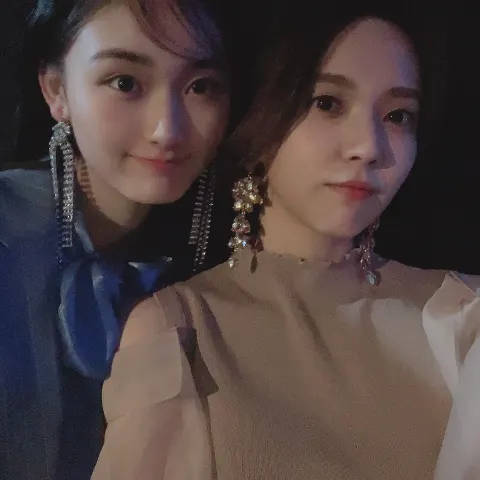 小林 由依｜👠＊（2022-03-22）｜3枚目
