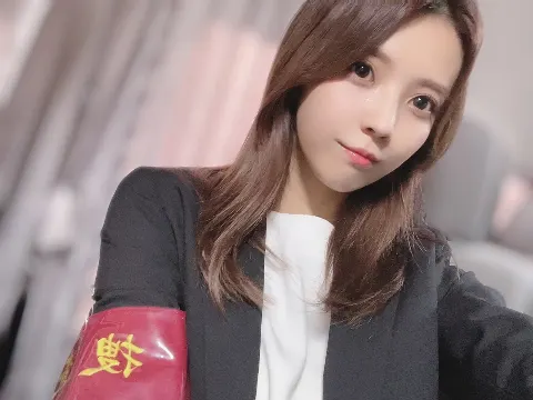 小林 由依｜🕺＊（2022-09-25）｜5枚目