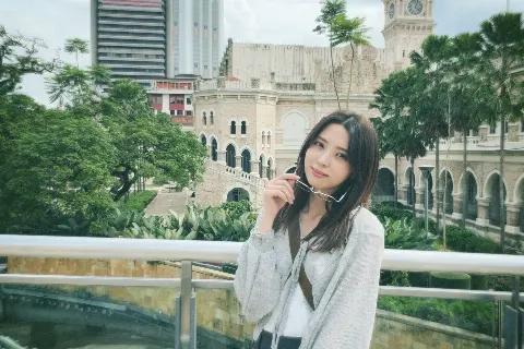 小林 由依｜🏮＊（2023-08-20）｜2枚目