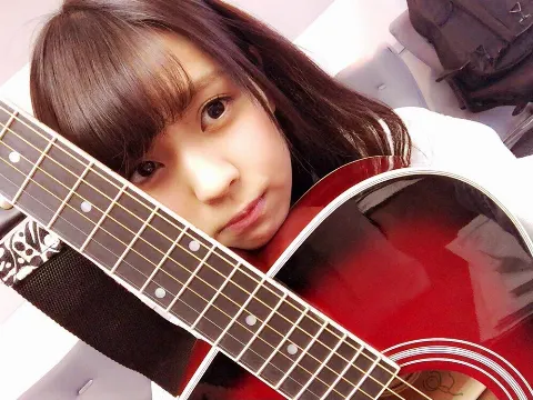 小林 由依｜写真の中の小人くん見つけてみてね☆彡（2016-04-10）｜2枚目