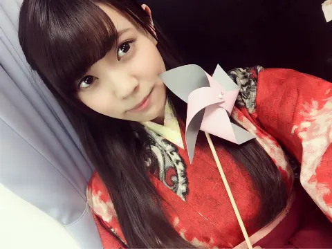 小林 由依｜無。☆彡（2016-05-23）｜2枚目