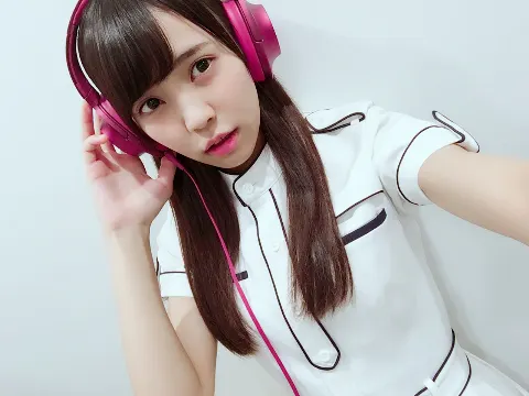 小林 由依｜緊張してます☆彡（2016-10-08）