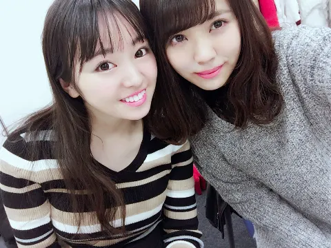 小林 由依｜うれしいなぁ☆彡（2016-12-06）｜2枚目