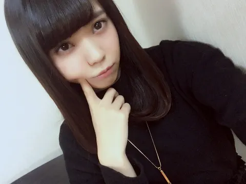 小林 由依｜飴ちゃんがたくさん余ってるからリンゴ飴でも作ろうかな☆彡（2017-02-01）