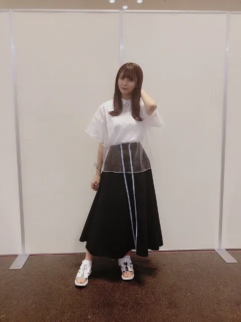 小林 由依｜開幕〜☆彡（2017-08-02）｜2枚目