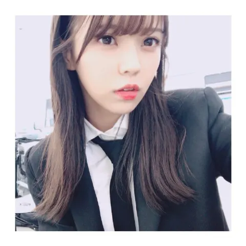 小林 由依｜初スーツ☆彡（2017-10-09）