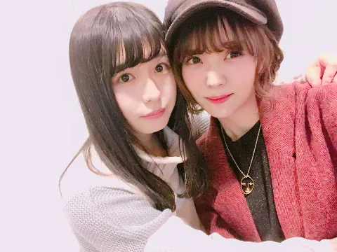 小林 由依｜ツーショット連続めずらしい☆彡（2018-01-15）