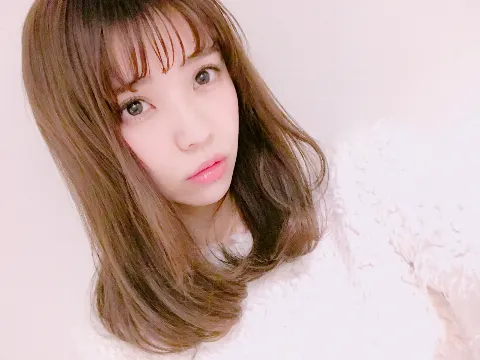 小林 由依｜こんな時期なのにクーラーつけた☆彡（2018-02-05）